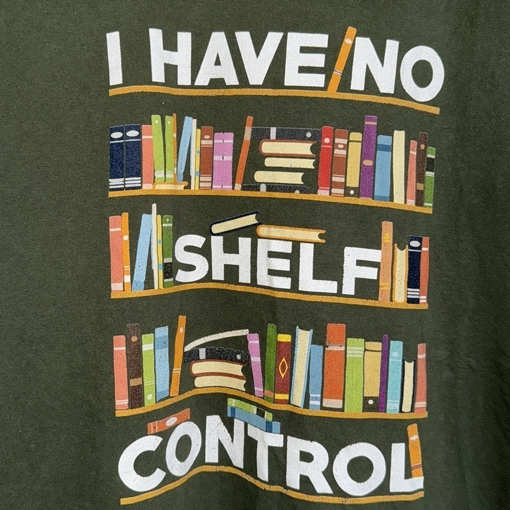 Book Green shirt Graphic tee with Book shelf ladies XL - Picture 2 of 4
